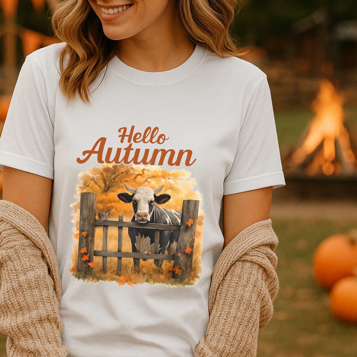 Hello Autumn Cow Shirt – Rustic Farmhouse Fall Tee, Country Girl Pumpkin Patch Shirt, Western Cow Lover Graphic T-Shirt, Cozy Harvest Season Shirt