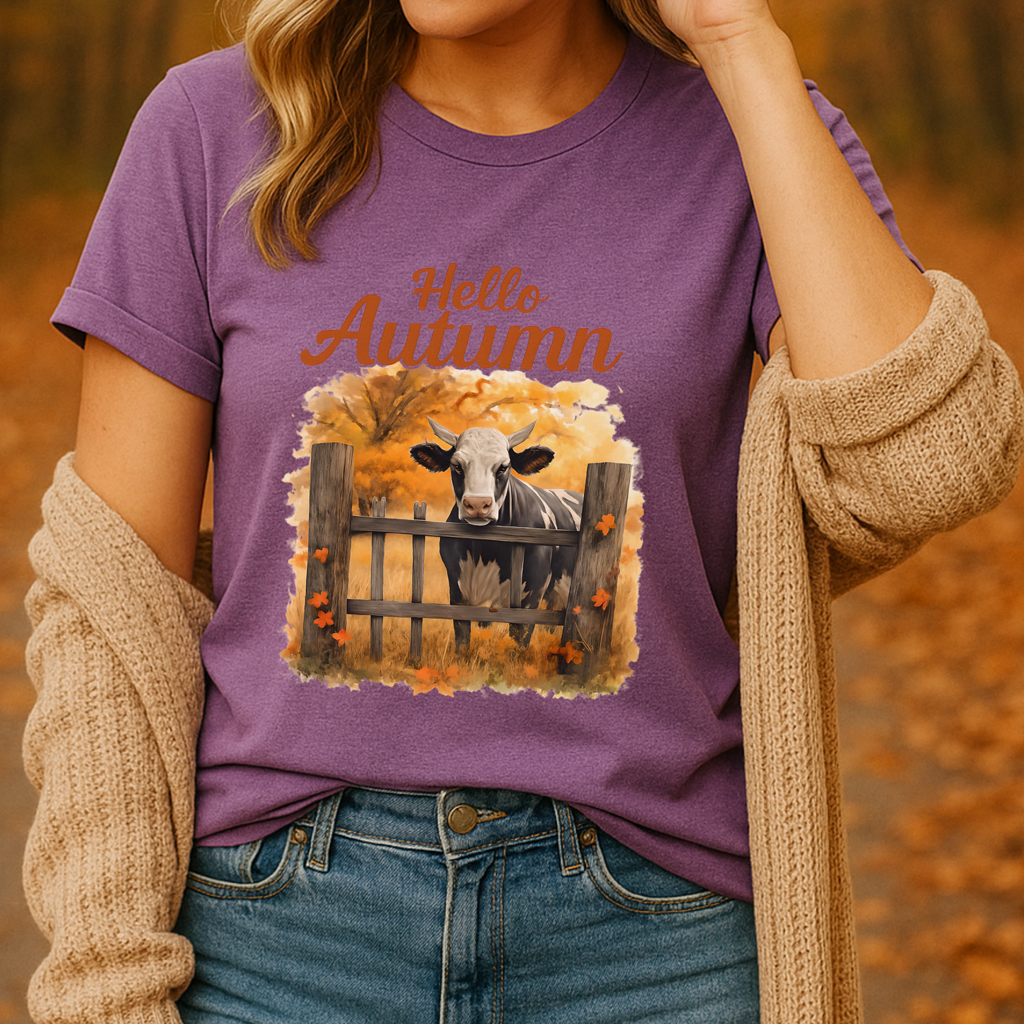 Hello Autumn Cow Shirt – Rustic Farmhouse Fall Tee, Country Girl Pumpkin Patch Shirt, Western Cow Lover Graphic T-Shirt, Cozy Harvest Season Shirt